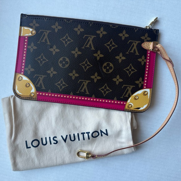 Louis Vuitton Pochette Monogram Tromp L'oeil Screen LIMITED EDITION SUMMER TRUNK - Picture 3 of 14